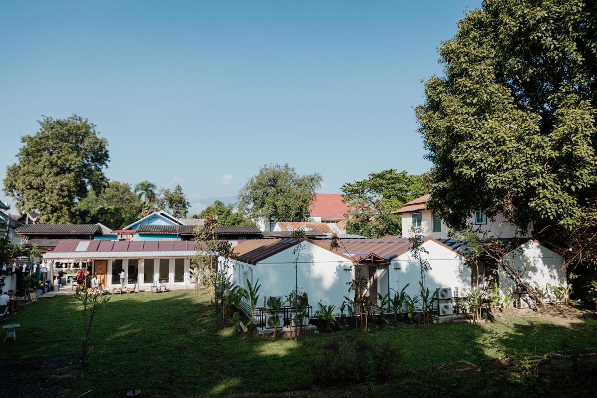 The Yard Hostel Chiang Mai Exteriör bild